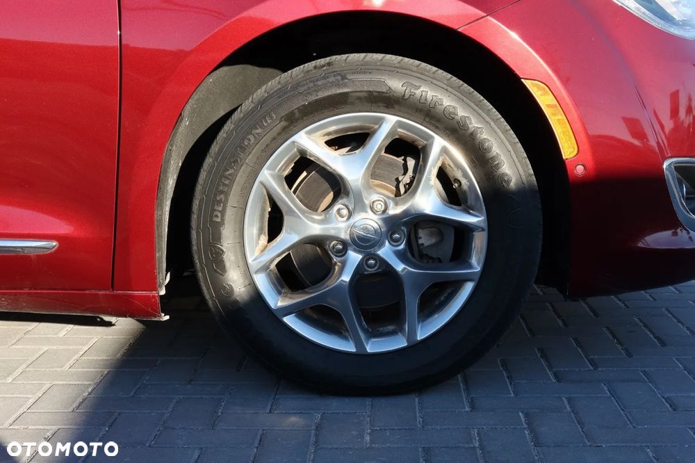 Chrysler Pacifica - 19