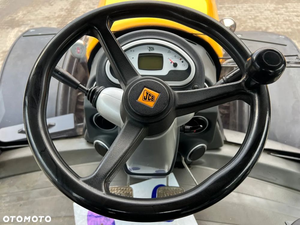 JCB Fastrac 8310 - 19