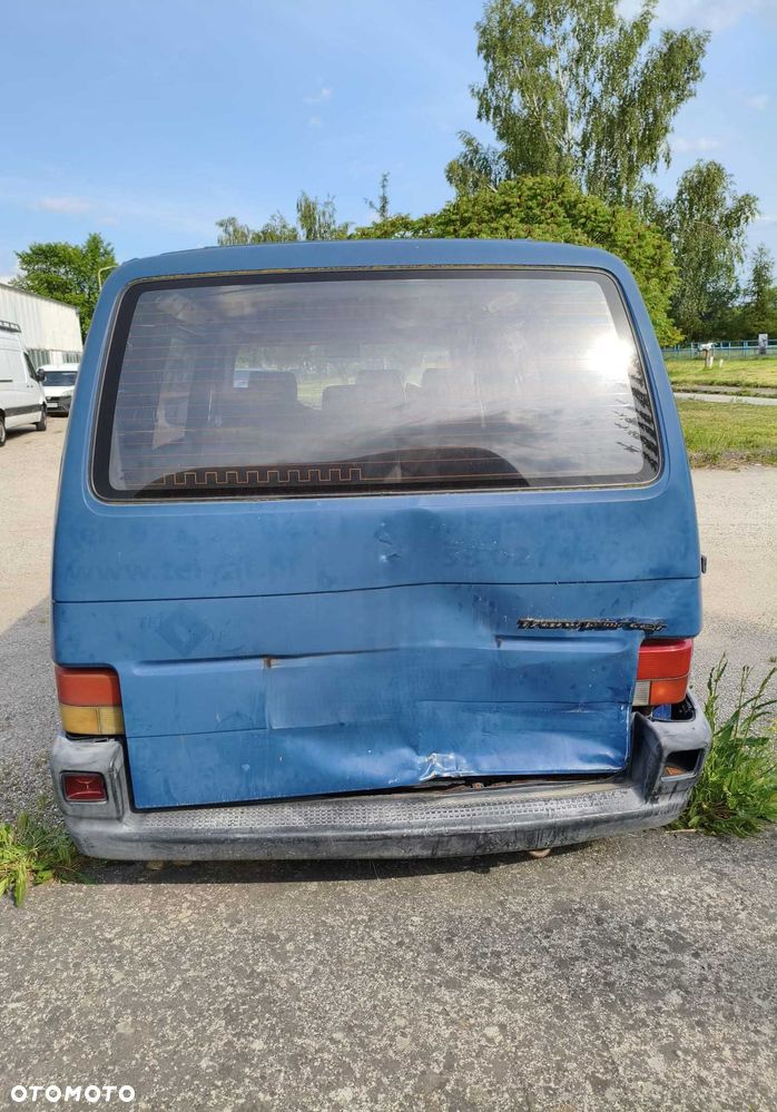 Volkswagen Transporter - 4