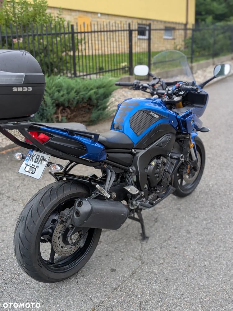 Yamaha FZ8 - 2