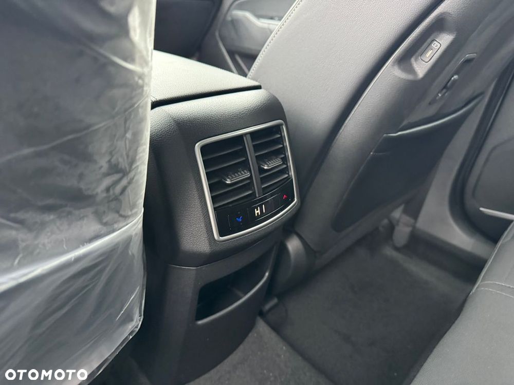 Kia Sportage 1.6 T-GDI HEV L 2WD - 23