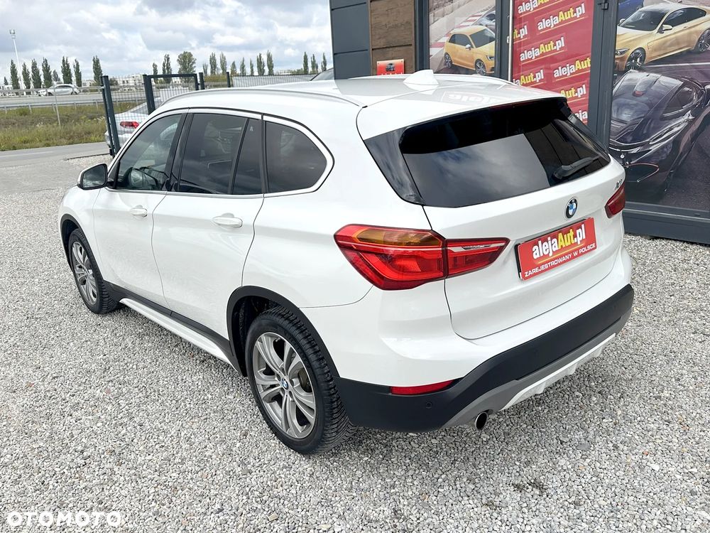 BMW X1 xDrive18d xLine - 4