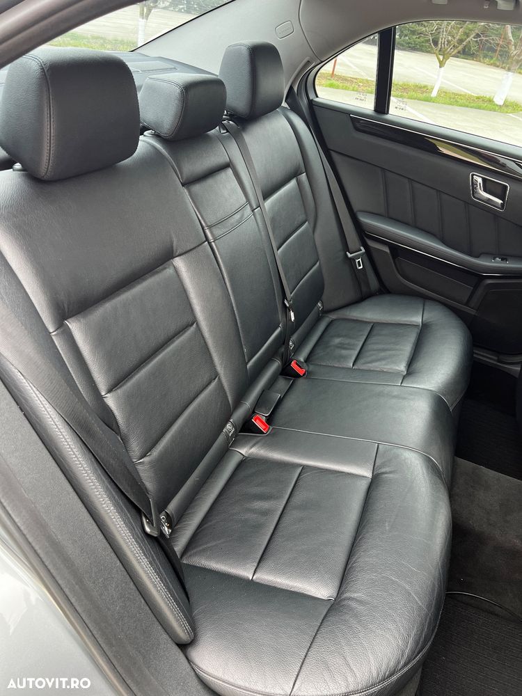 Mercedes-Benz E 220 CDI DPF BlueEFFICIENCY 7G-TRONIC Avantgarde - 12