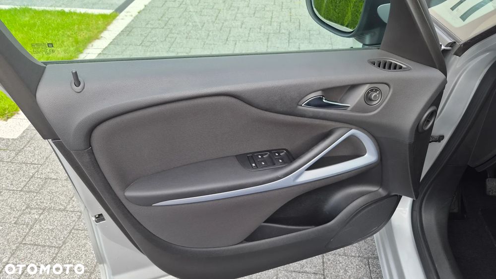 Opel Zafira Tourer 1.4 Turbo Edition - 22