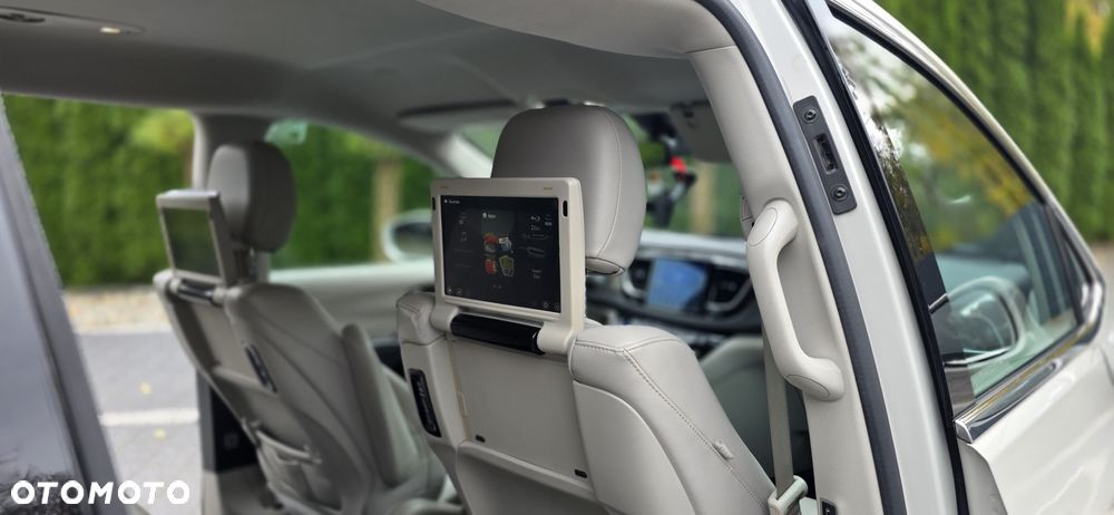 Chrysler Pacifica