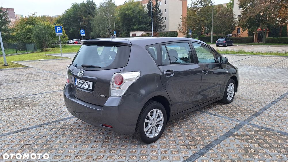 Toyota Verso 1.8 Premium - 12