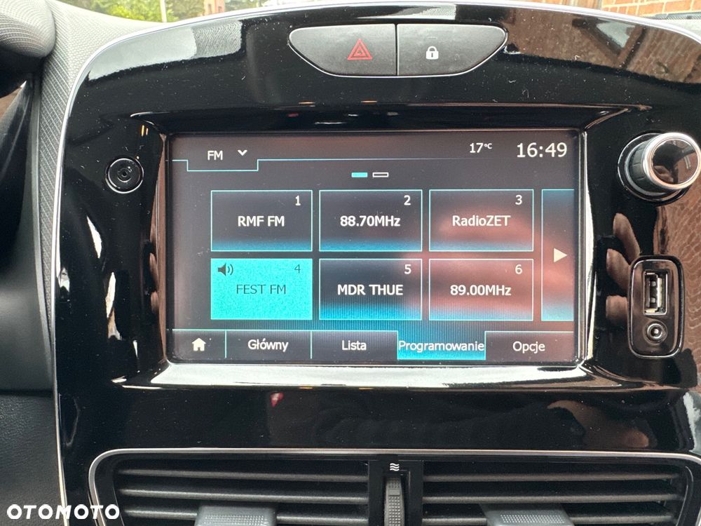 Renault Clio 1.2 16V 75 Limited - 28