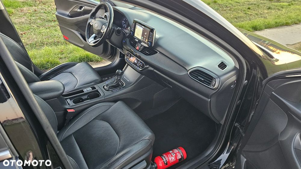 Hyundai i30 1.4 T-GDI Premiere Luxury DCT - 14