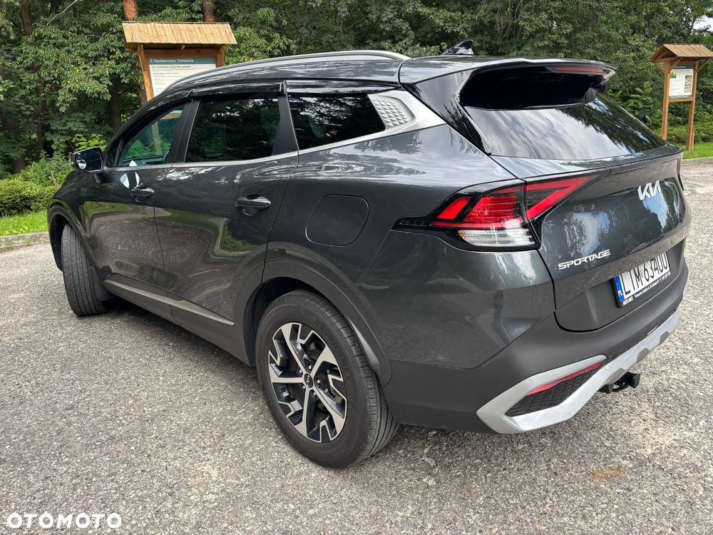 Kia Sportage 1.6 T-GDI HEV Business Line 4WD - 3