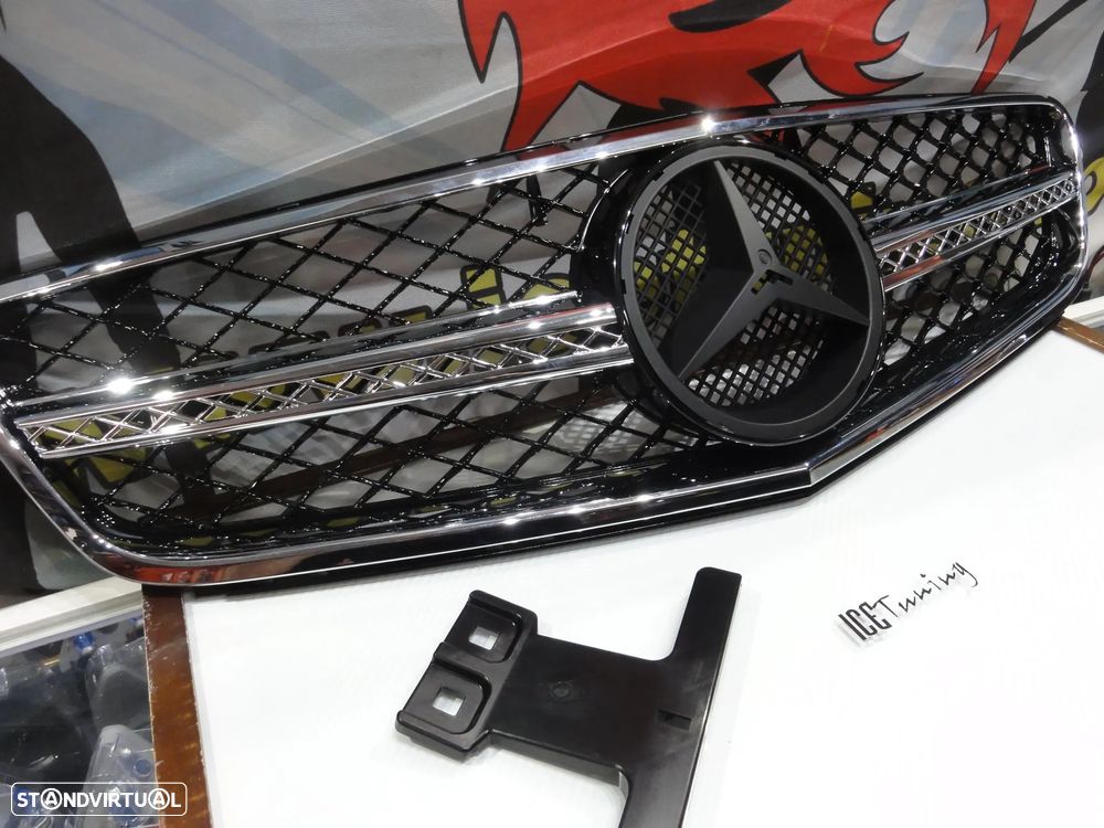 Grelha frontal para Mercedes Classe C W204 2007-2014 AMG / C63 look em cromado e preto piano brilhante em plástico ABS - 3