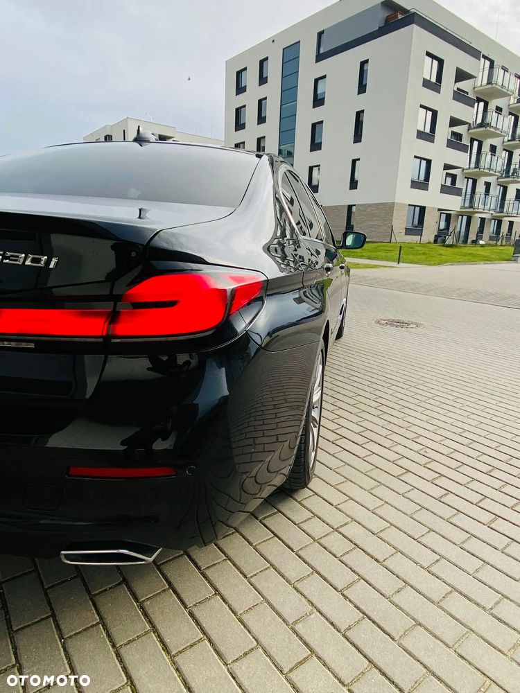 BMW Seria 5 530i xDrive - 29
