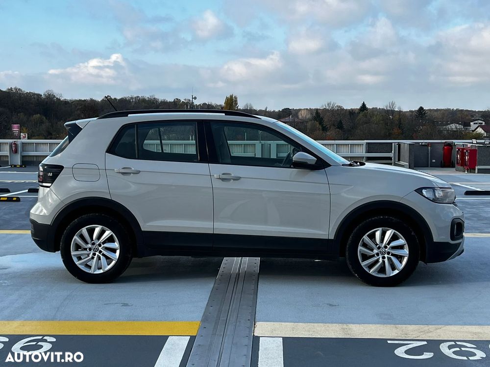 Volkswagen T-Cross - 13