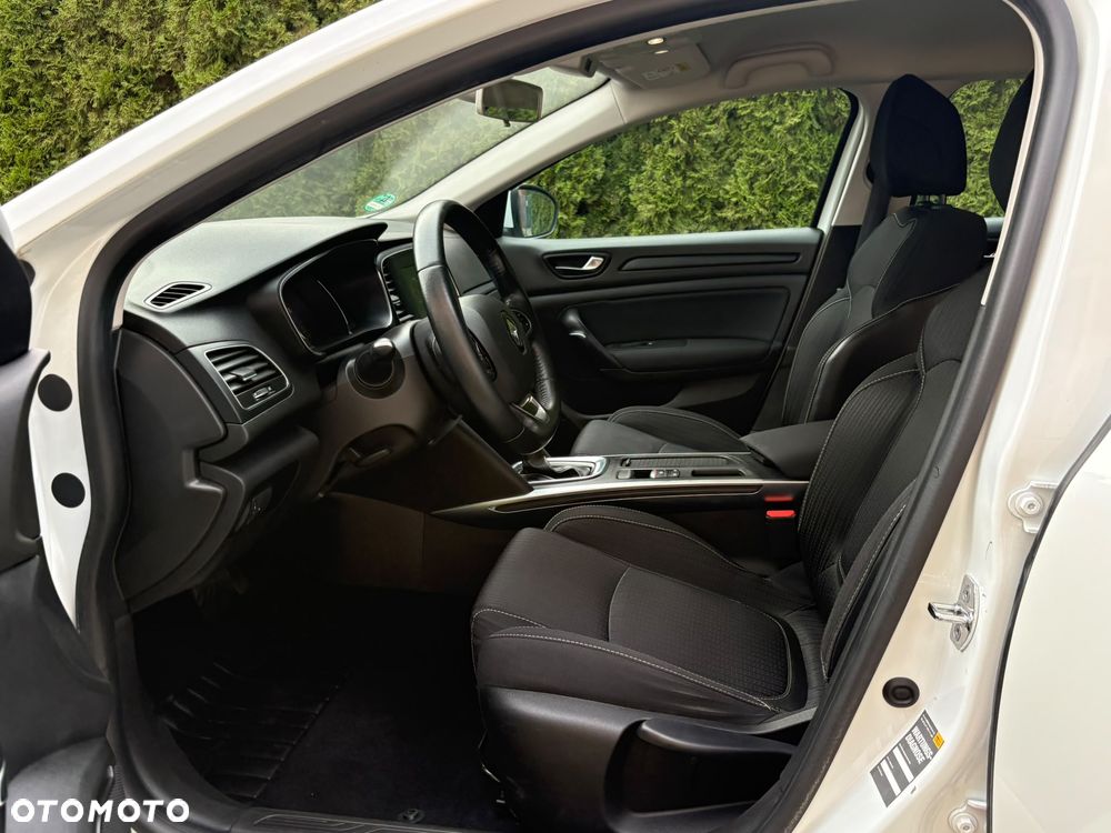 Renault Megane ENERGY TCe 130 EDC BUSINESS - 11