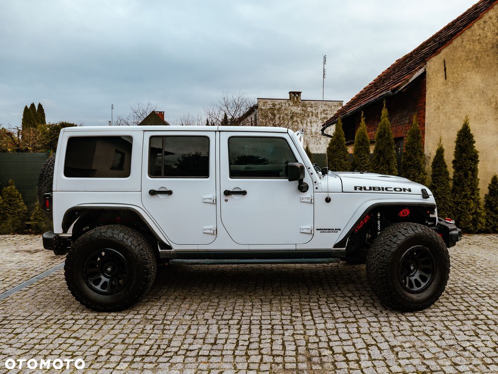 Jeep Wrangler 3.6 Unlim Rubicon - 28