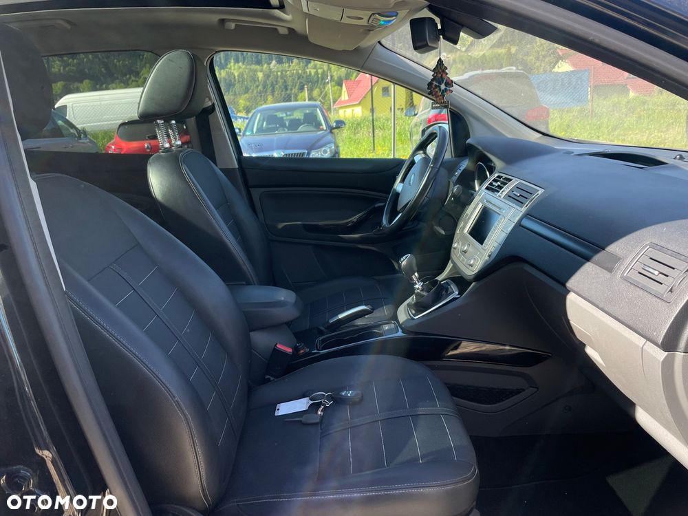 Ford Kuga 2.0 TDCi 4x4 Titanium - 20