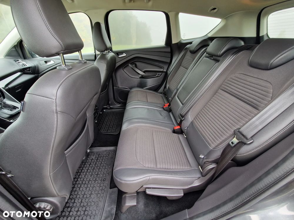 Ford Kuga 2.0 TDCi AWD Titanium - 16