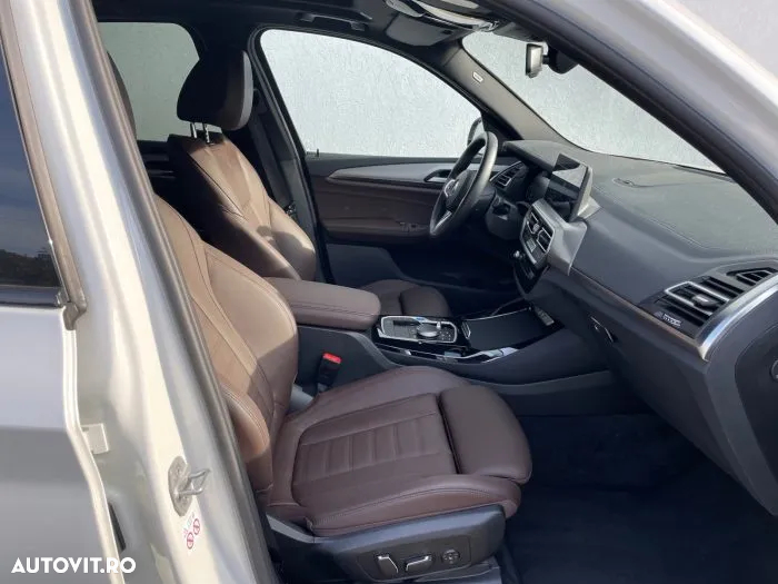 BMW iX3 - 7