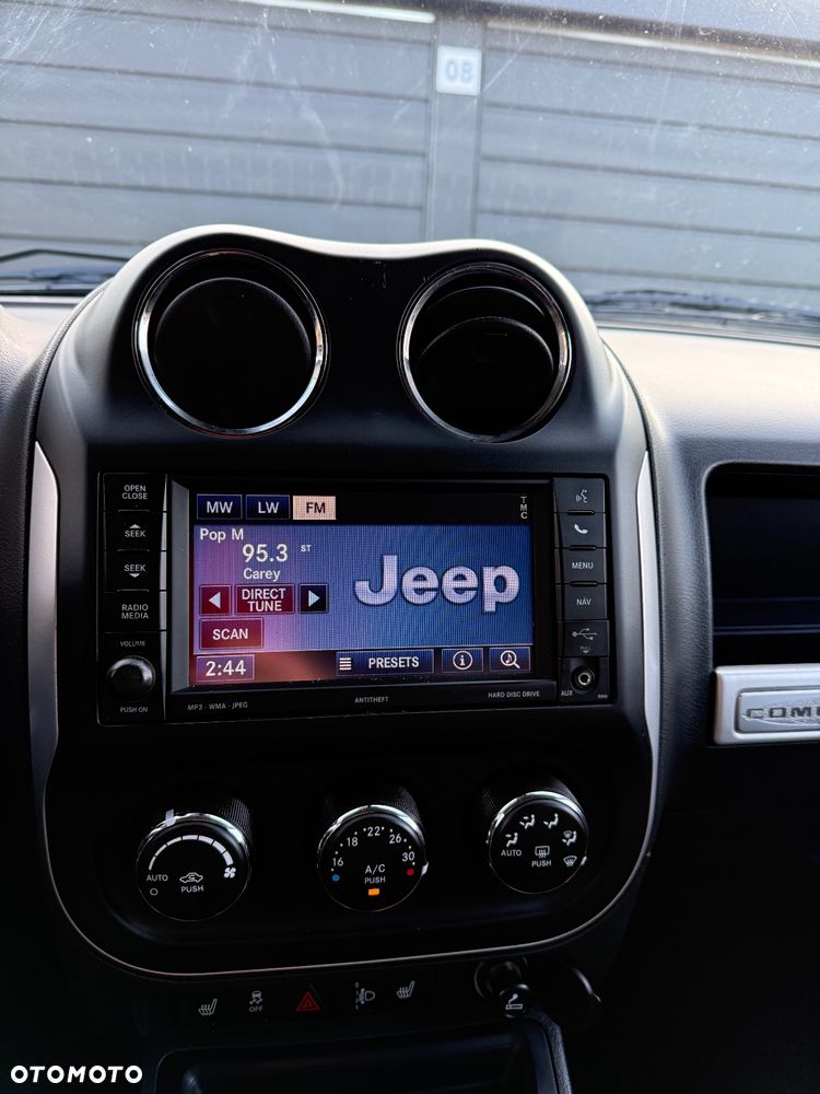 Jeep Compass - 25