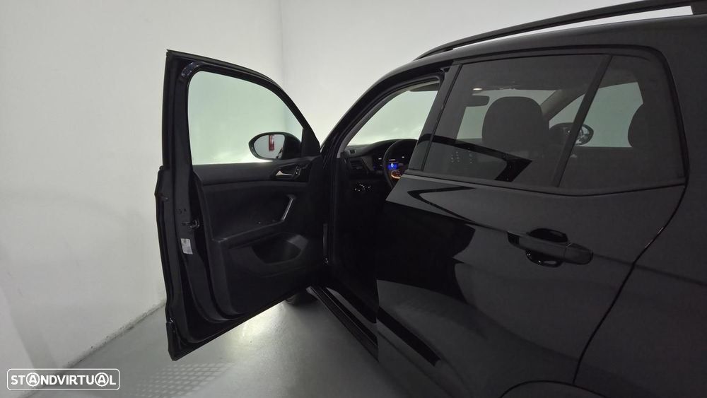 VW T-Cross 1.0 TSI Urban DSG - 14