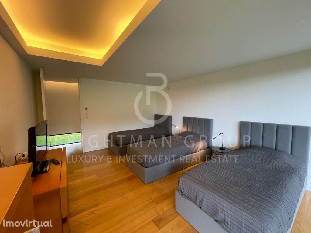 Moradia contemporânea com piscina em Santo Tirso - Grande imagem: 5/60