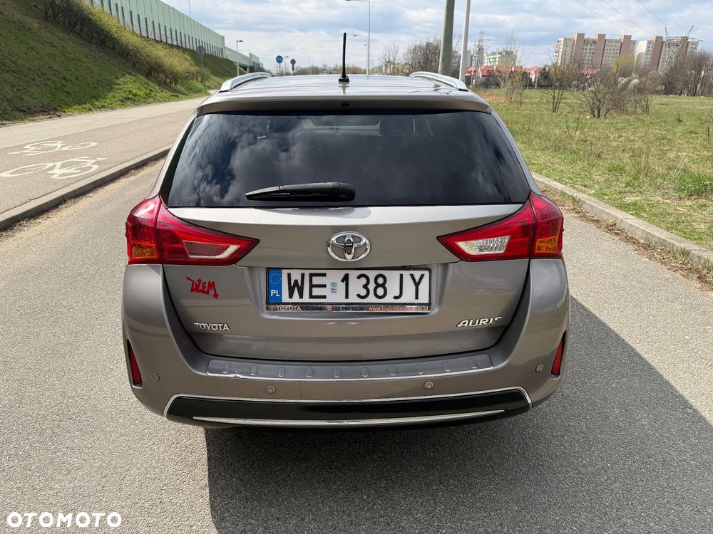 Toyota Auris 1.6 Prestige - 4