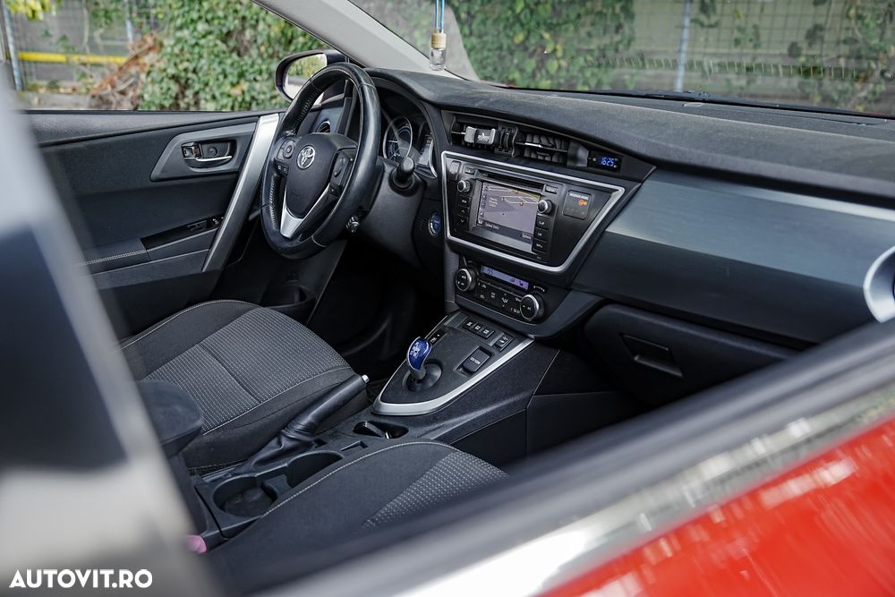 Toyota Auris - 12