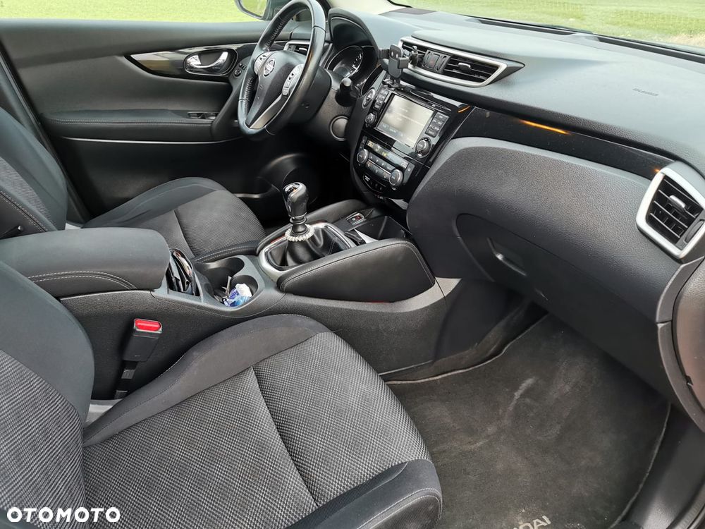 Nissan Qashqai 1.6 DCi Tekna EU6 - 8