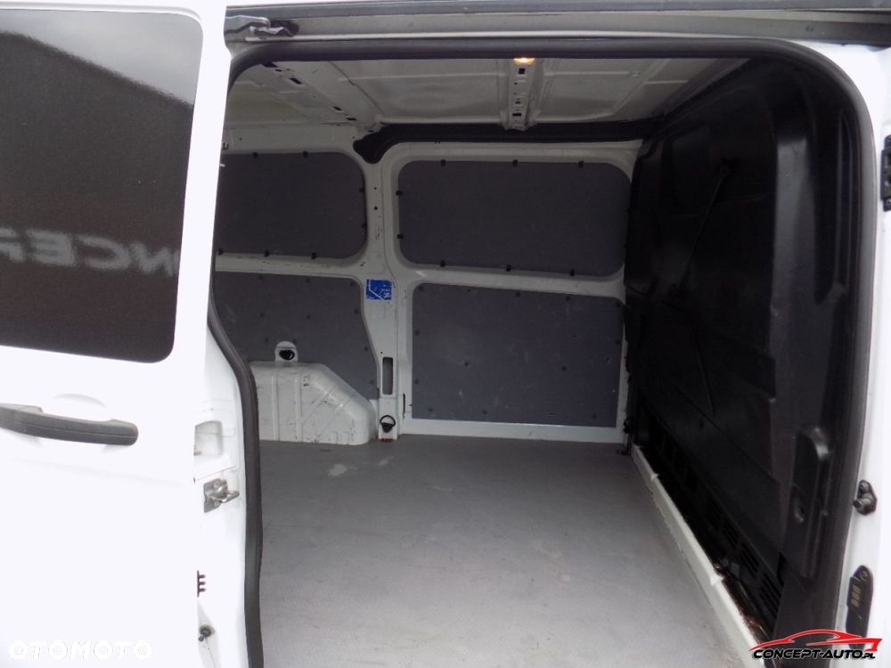 Ford Transit Custom - 23
