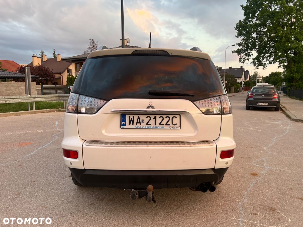 Mitsubishi Outlander 2.0 DI-D 4WD Intense - 6