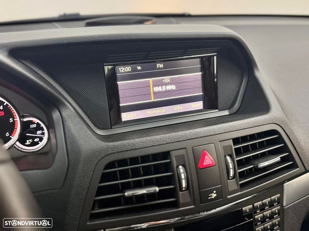 Mercedes-Benz E 220 CDi BlueEfficiency - 41