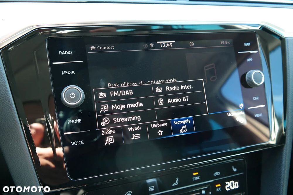 Volkswagen Passat 2.0 TSI Elegance DSG - 24