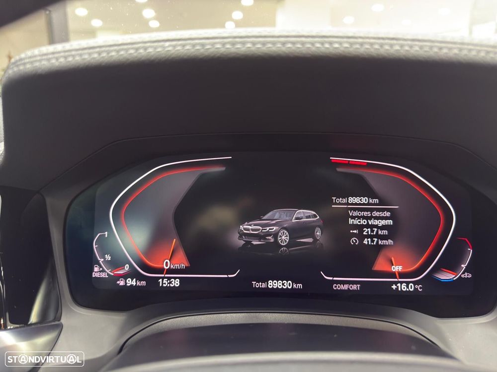 BMW 320 d Touring Line Sport Shadow Auto - 28