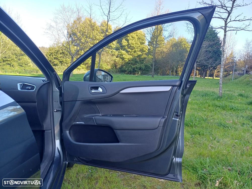 Citroën C4 1.6 HDi Exclusive - 33