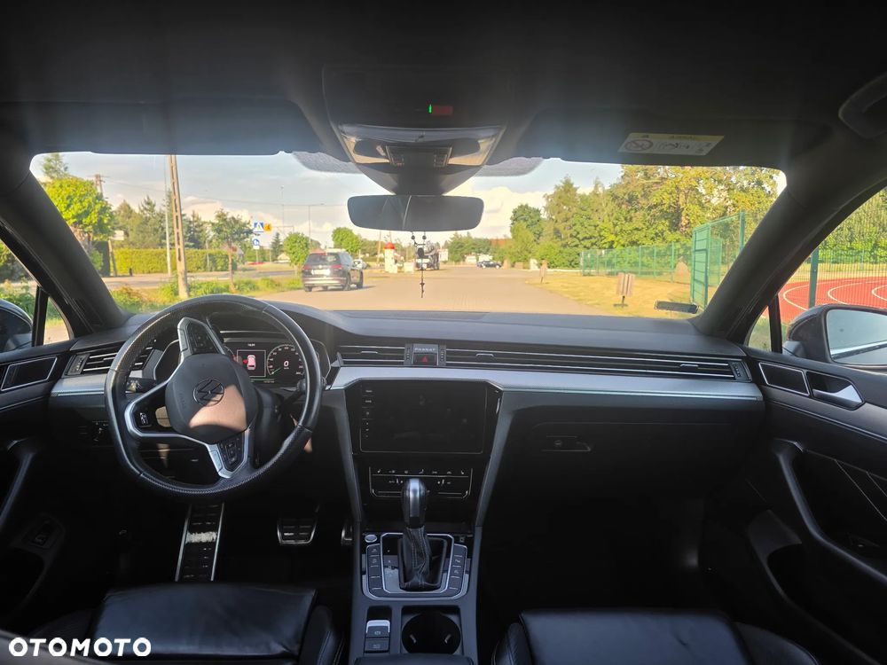 Volkswagen Passat - 17