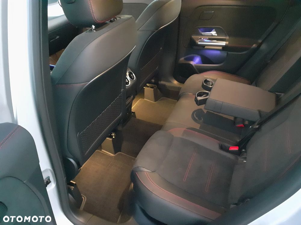 Mercedes-Benz GLA 200 AMG Line - 20