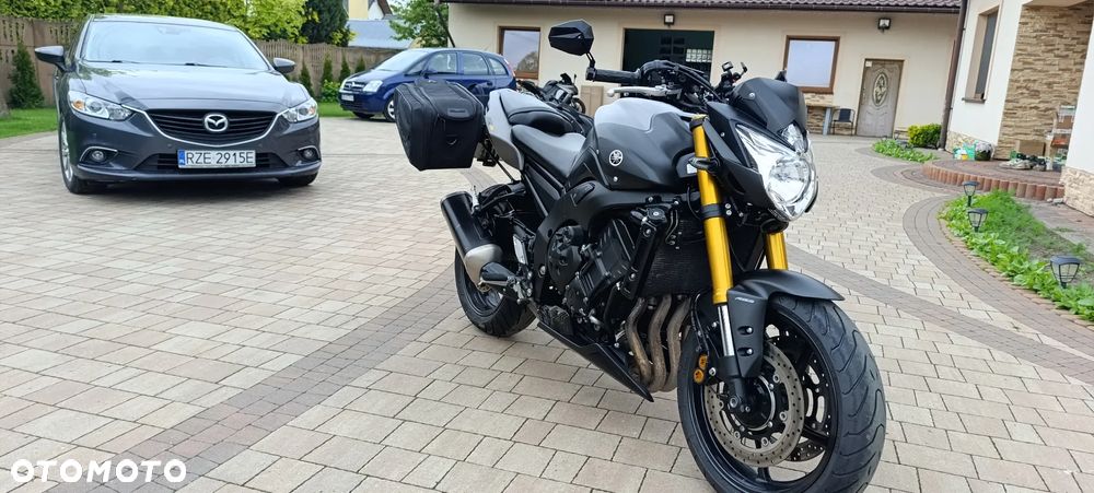 Yamaha FZ8 - 5