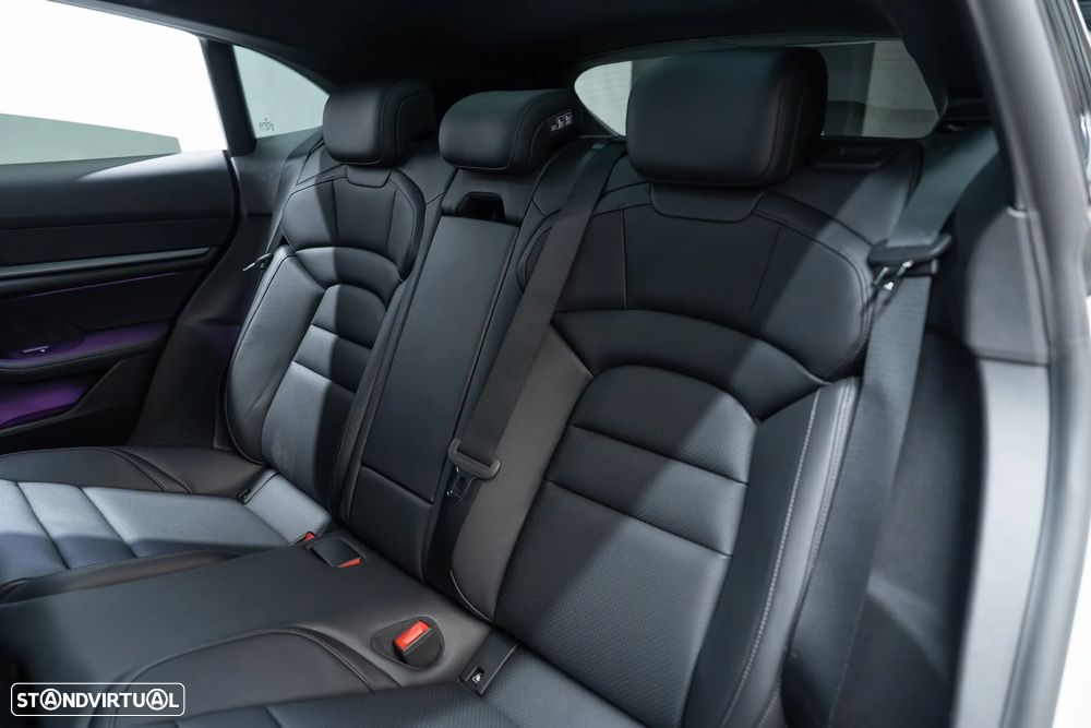 Porsche Taycan Sport Turismo Standard - 59