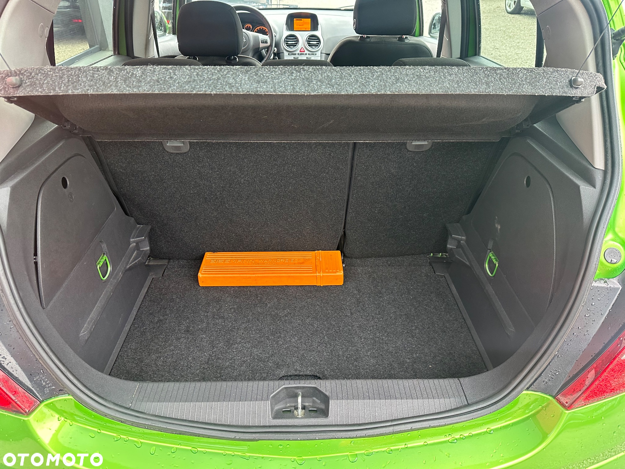 Opel Corsa 1.4 16V Active - 17