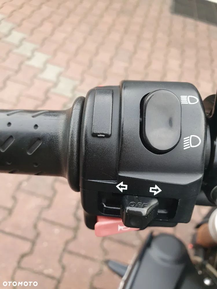 Triumph Speed Triple - 18