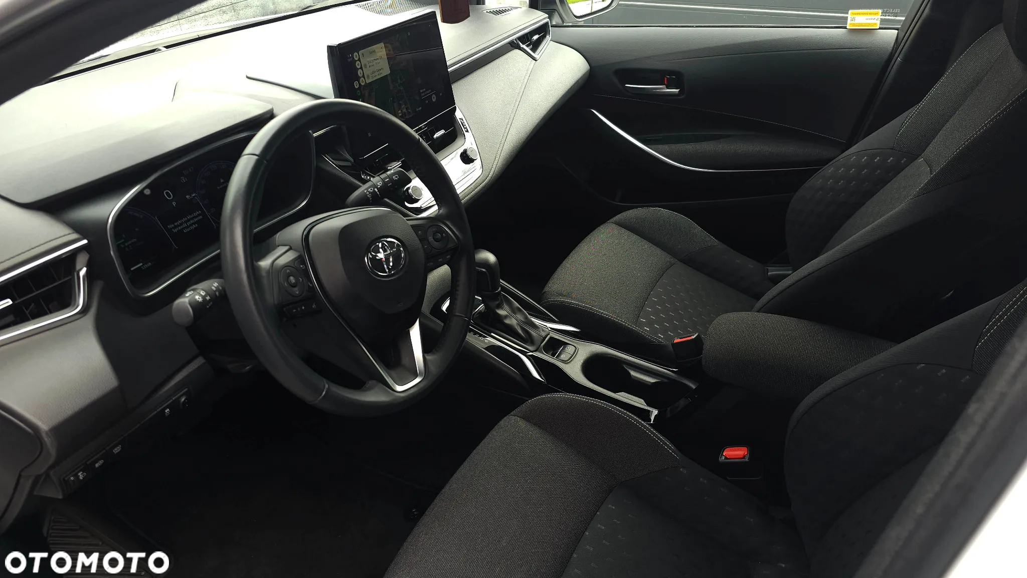 Toyota Corolla 1.8 Hybrid Comfort - 12