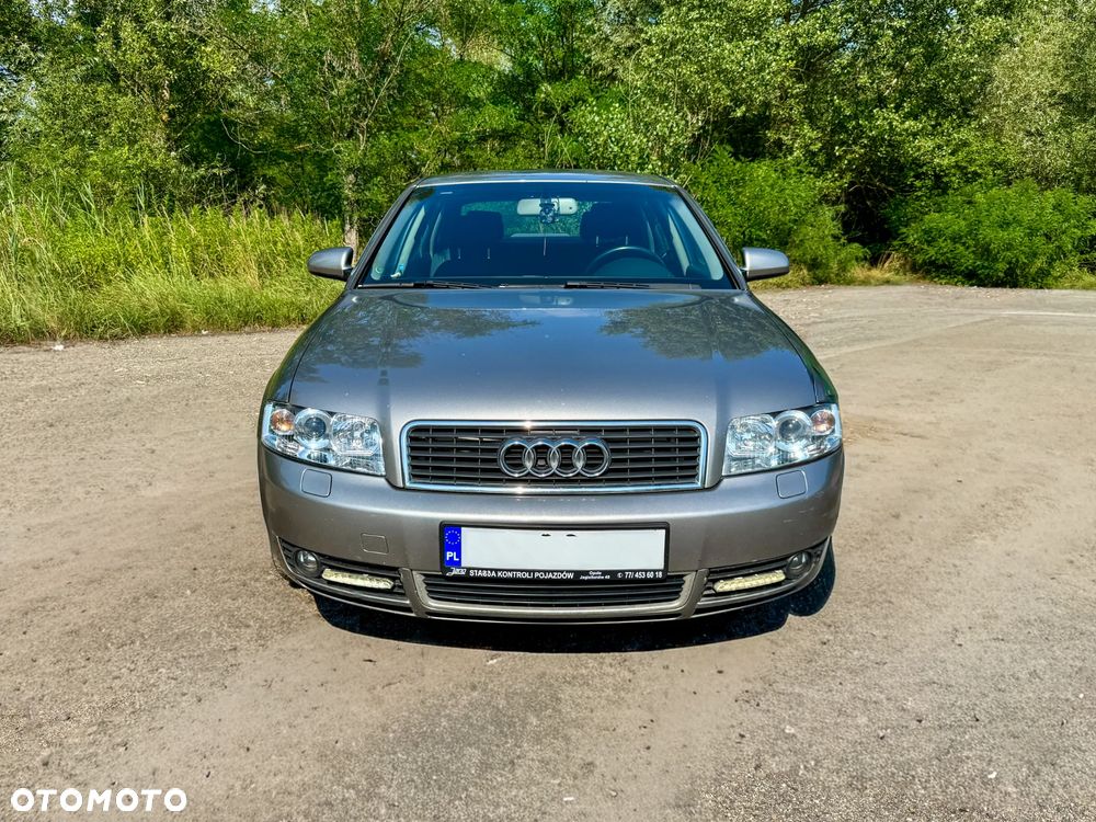 Audi A4 Limousine - 19