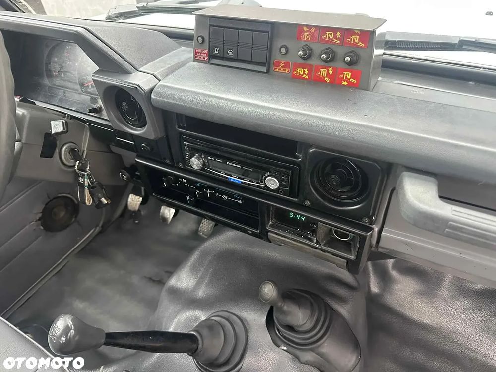 Toyota Land Cruiser _ HOLOWNIK  LIGE _ Pomoc Drogowa _ Laweta - 13