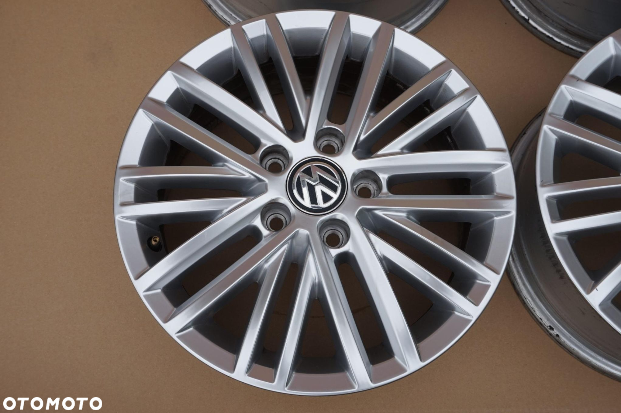 FELGI ALUFELGI VW CADDY 2K5601025J 6J16H2 5x112 ET 50 16" - 5
