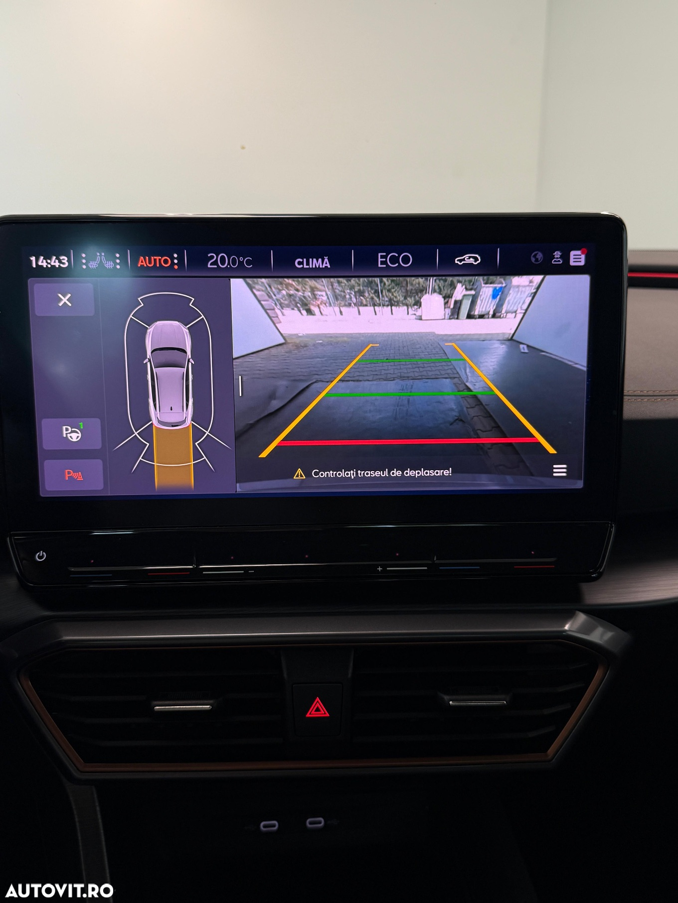 Cupra Formentor 1.4 e-HYBRID PHEV - 38