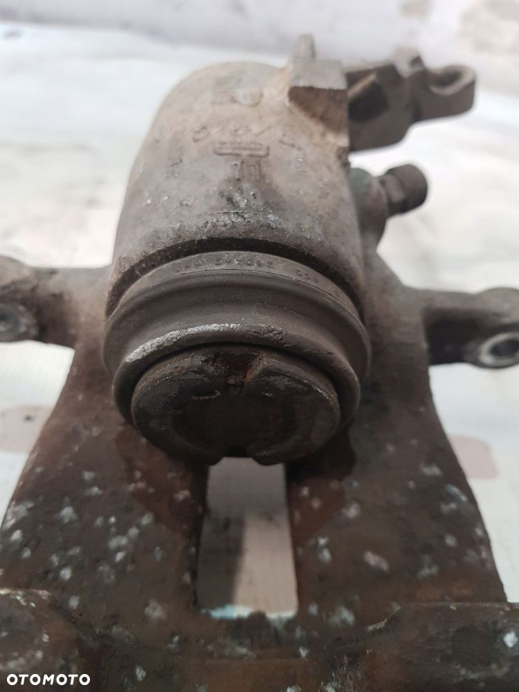 zacisk hamulcowy prawy tył vw skoda audi a3 8p eur 08r 2.0 tfsi - 7