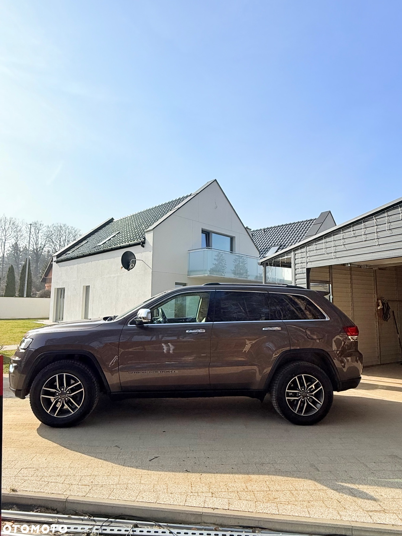 Jeep Grand Cherokee - 9