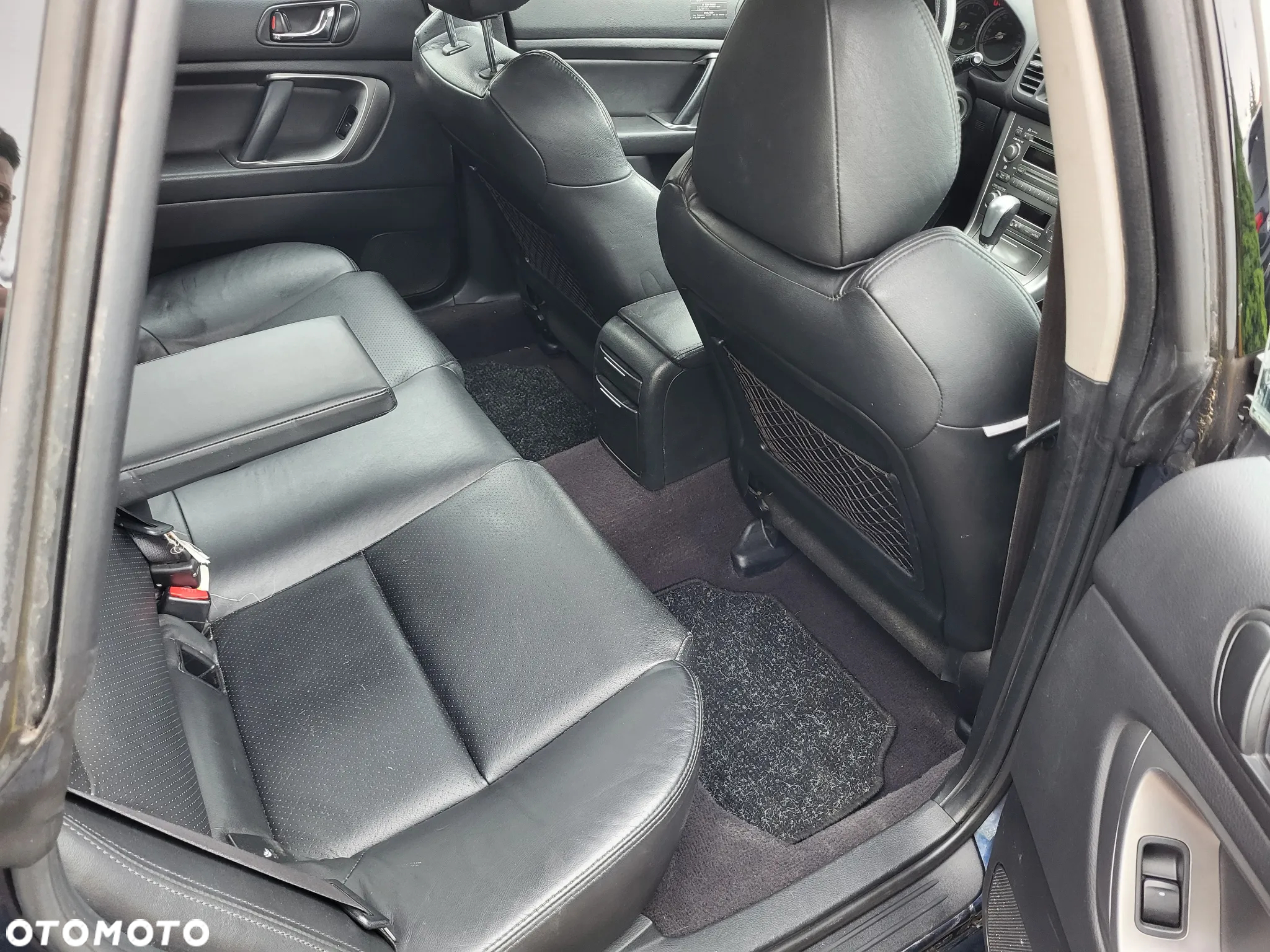 Subaru Legacy - 19