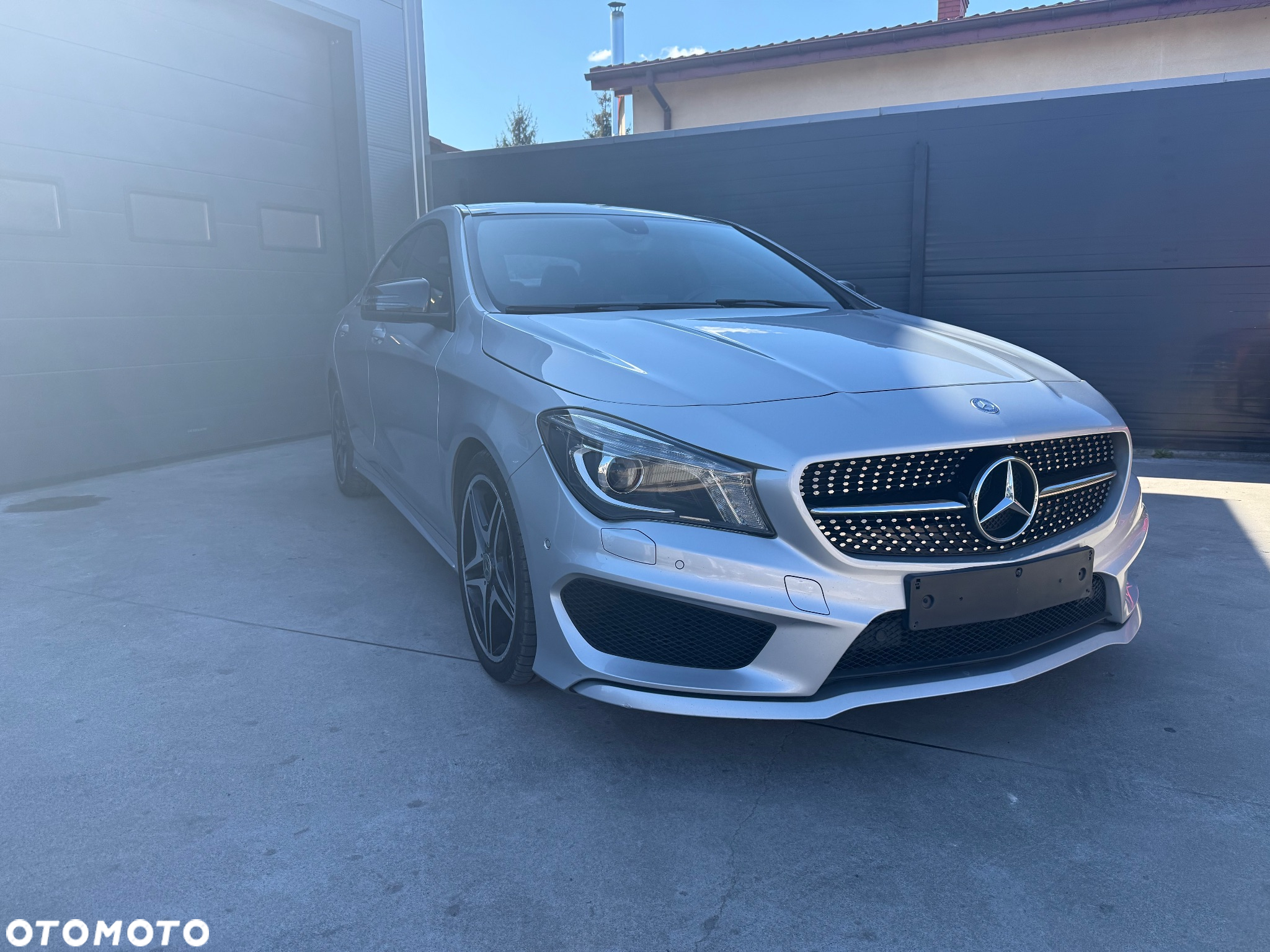 Mercedes-Benz CLA 220 CDI 7G-DCT AMG Line - 3