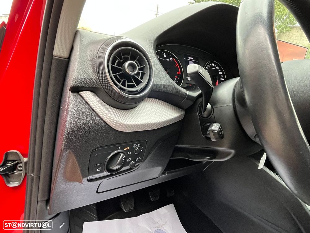 Audi Q2 30 TFSI Sport - 13