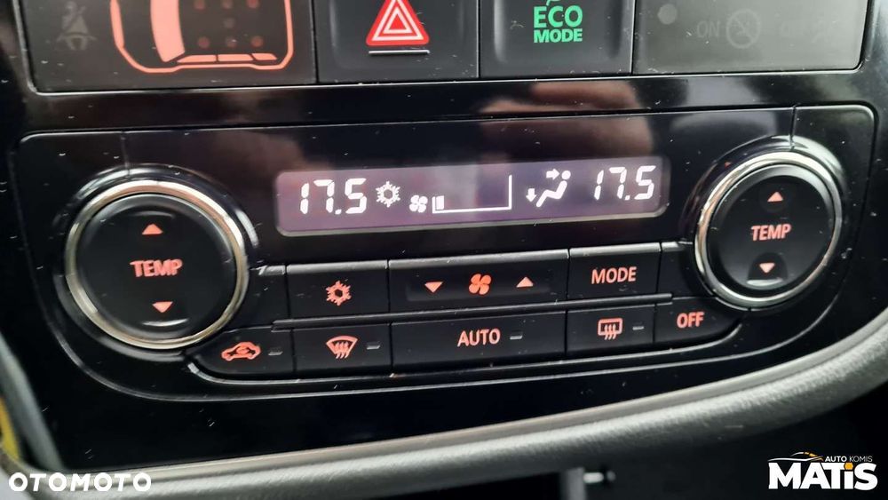 Mitsubishi Outlander - 22